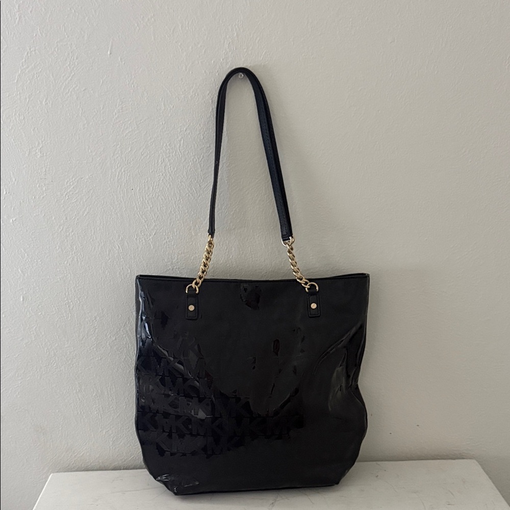 Black shiny Micheal Kors Tote Bag
